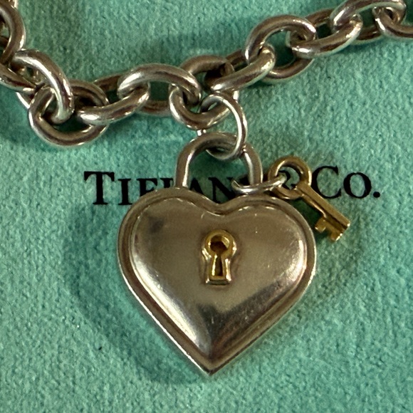 Tiffany & Co Necklace Heart Lock Key 18K Yellow Gold Yellow Gold Silver 925 - Picture 4 of 9